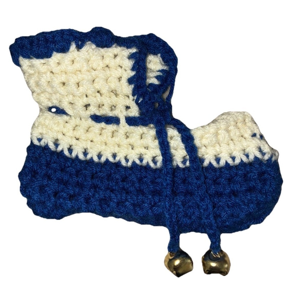 Handmade Hot Pad Blue White‎ Bootie 6" Decor Jingle Bells Handmade NEW